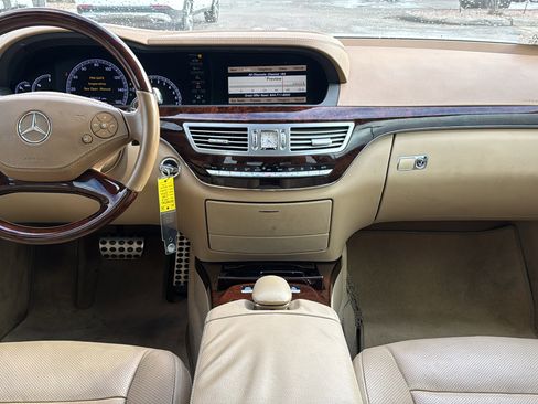 Used 2013 Mercedes-Benz S 550 image 17