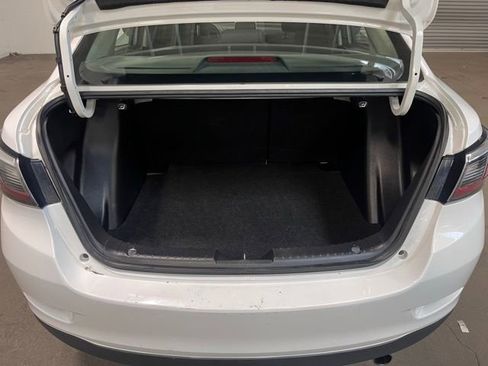 Used 2017 Toyota Yaris iA image 16