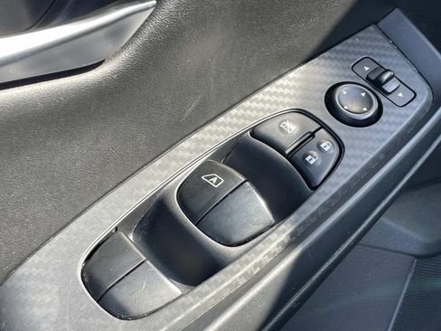 Used 2024 Nissan Sentra SV image 16