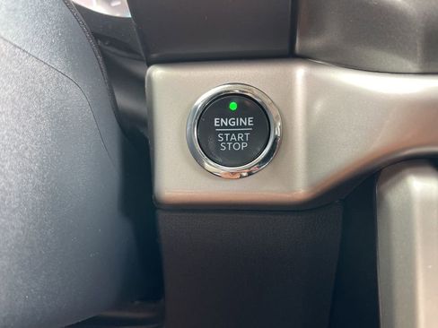 Certified 2024 Ford Expedition XLT image 13