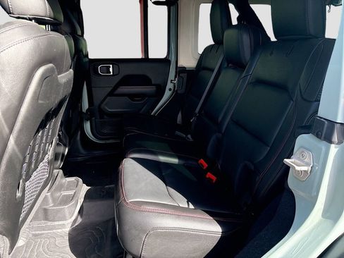 Used 2023 Jeep Wrangler Unlimited Rubicon image 24