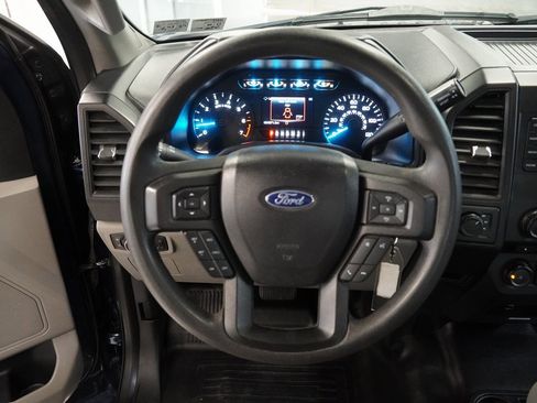 Used 2017 Ford F150 XL w/ Equipment Group 101A Mid image 10