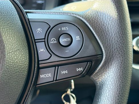 Used 2024 Toyota Corolla LE image 30