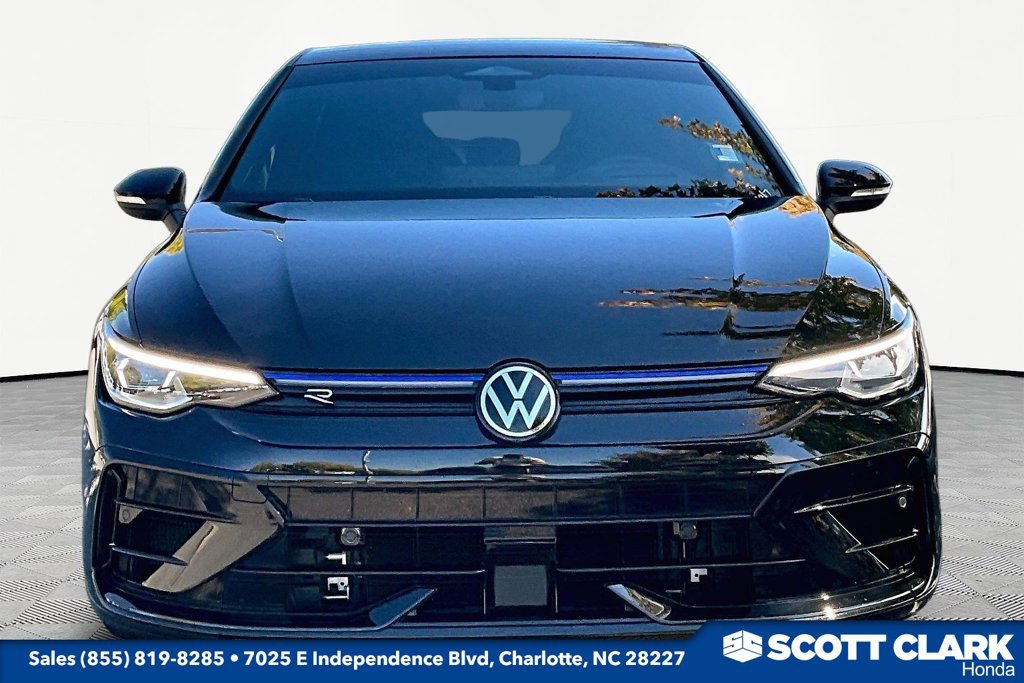 Used 2026 Volkswagen Golf AWD/4WD image 2