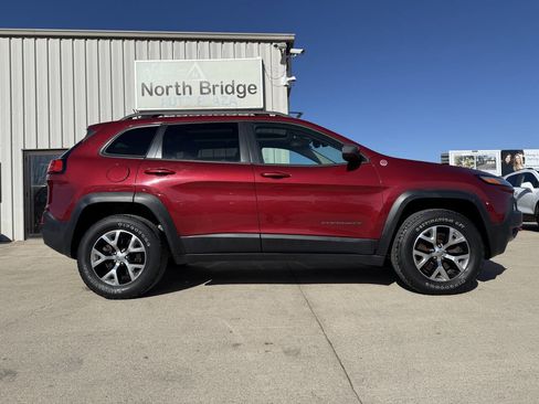 Used 2014 Jeep Cherokee Trailhawk w/ Comfort/Convenience Group image 28