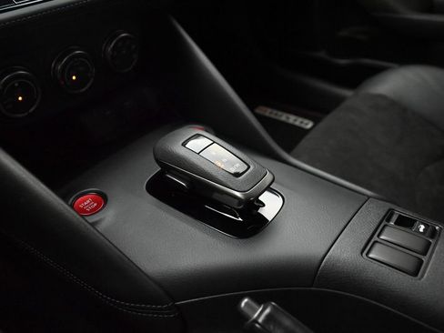 Used 2024 Nissan Z NISMO w/ Floor Mat Package RWD image 32