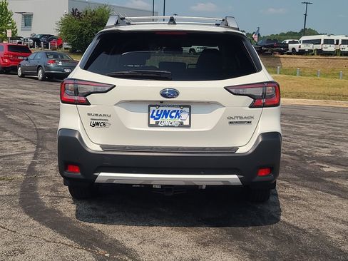 Used 2023 Subaru Outback Touring XT AWD/4WD image 3