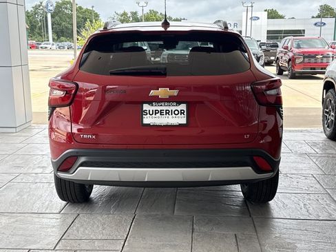 New 2026 Chevrolet Trax LT w/ Driver Confidence Package FWD image 3