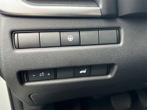 Used 2021 Nissan Rogue SL w/ Premium Package image 28