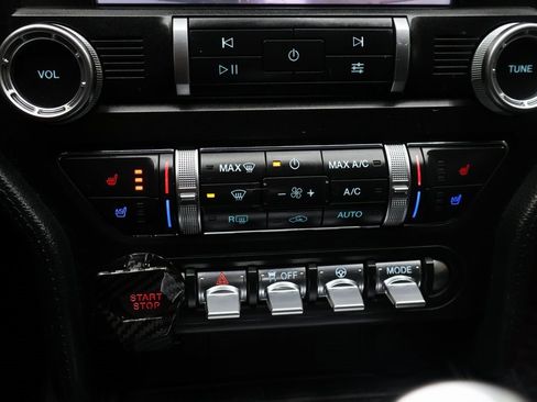 Used 2020 Ford Mustang Premium image 21