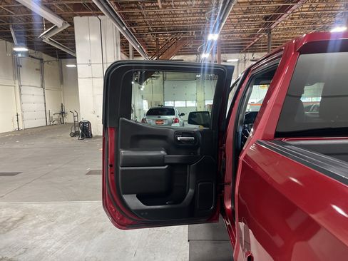 Used 2020 Chevrolet Silverado 1500 LT w/ Fleet Comfort Package AWD/4WD image 23