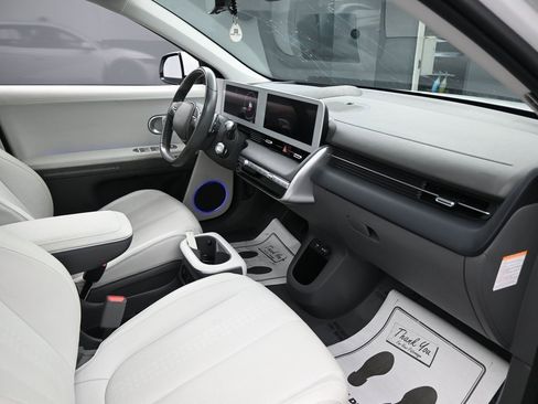 Used 2024 Hyundai Ioniq 5 Limited image 37