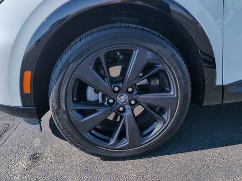 Used 2023 Buick Envision Essence w/ Sport Touring Package image 32