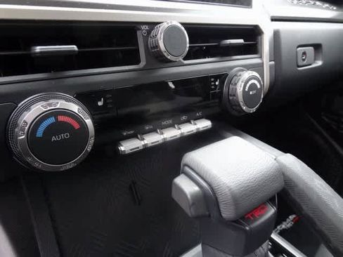 Used 2025 Toyota Tacoma TRD Off-Road image 14