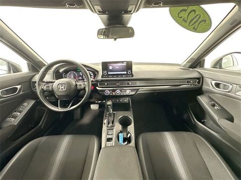 Used 2025 Honda Civic Sport image 3