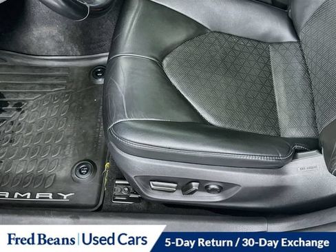 Used 2019 Toyota Camry XSE FWD image 26