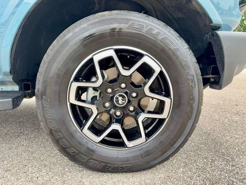 Used 2022 Ford Bronco Outer Banks AWD/4WD image 32