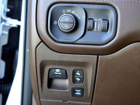 New 2026 RAM 1500 Limited AWD/4WD image 14