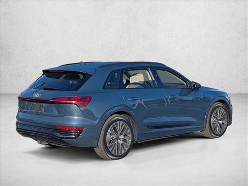 Used 2024 Audi Q8 e-tron Premium Plus w/ Premium Plus Package AWD/4WD image 6
