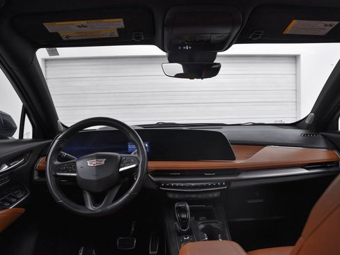 Certified 2024 Cadillac XT4 Sport image 23