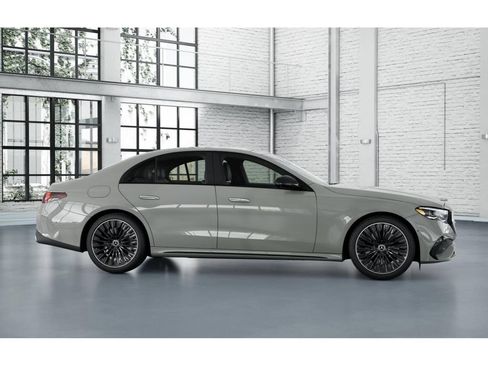 New 2026 Mercedes-Benz E 450 4MATIC Sedan image 11