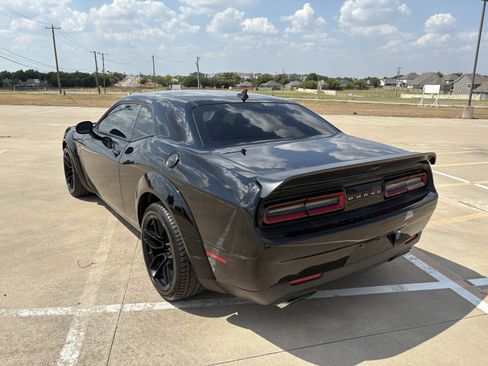 Used 2020 Dodge Challenger R/T Scat Pack image 3