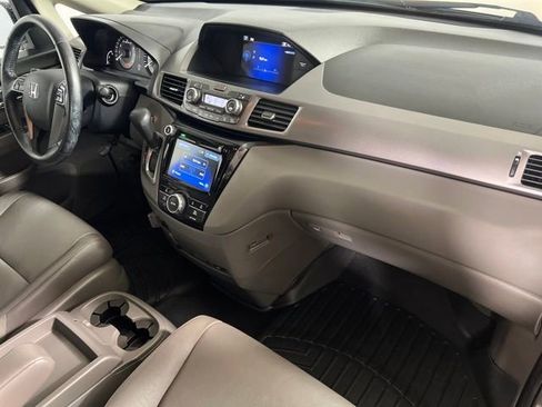 Used 2015 Honda Odyssey EX-L image 42