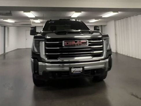 Certified 2025 GMC Sierra 3500 SLE w/ SLE Convenience Package AWD/4WD image 3