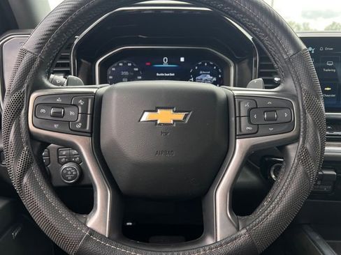 Used 2022 Chevrolet Silverado 1500 LTZ w/ Z71 Off-Road Package AWD/4WD image 22