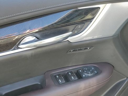Used 2023 Cadillac XT6 Premium Luxury FWD image 21