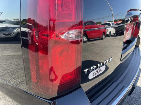 Used 2018 Chevrolet Tahoe Premier AWD/4WD image 17