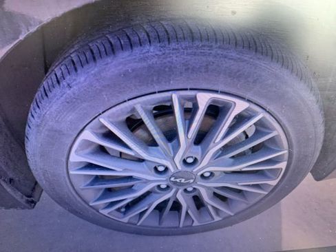 Used 2023 Kia Forte GT-Line w/ GT-Line Premium Package image 20