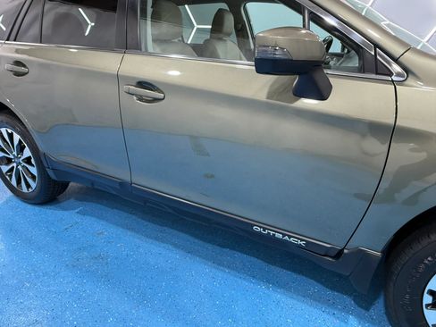 Used 2017 Subaru Outback 2.5i Limited AWD/4WD image 17