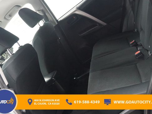 Used 2016 Toyota RAV4 LE FWD image 14