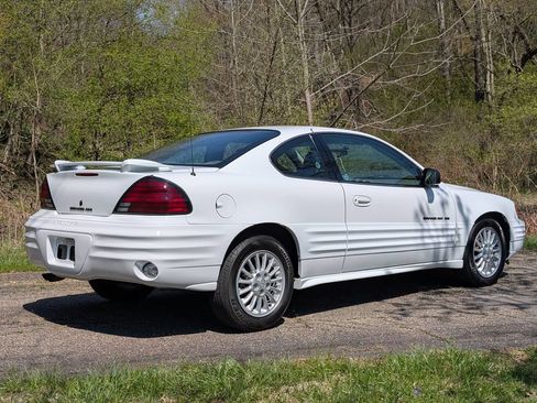 Used 2001 Pontiac Grand Am SE w/ Solid Value Appearance Pkg FWD image 15
