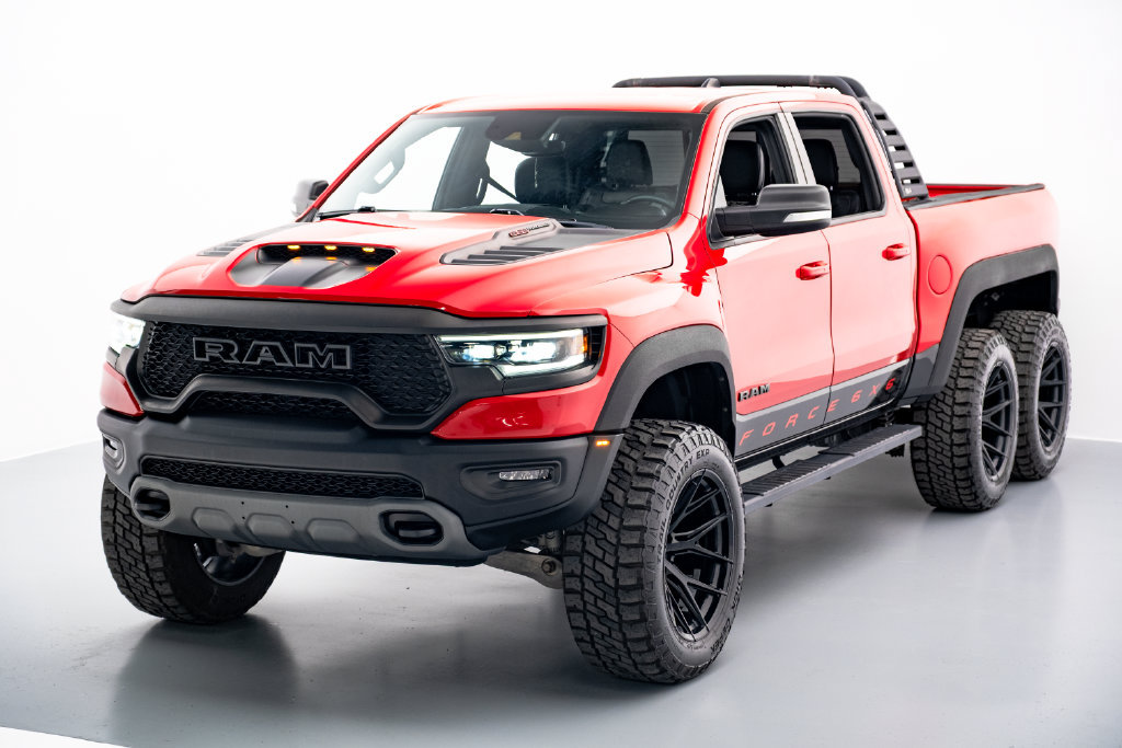 Used 2022 RAM 1500 TRX w/ TRX Level 1 Equipment Group AWD/4WD image 2