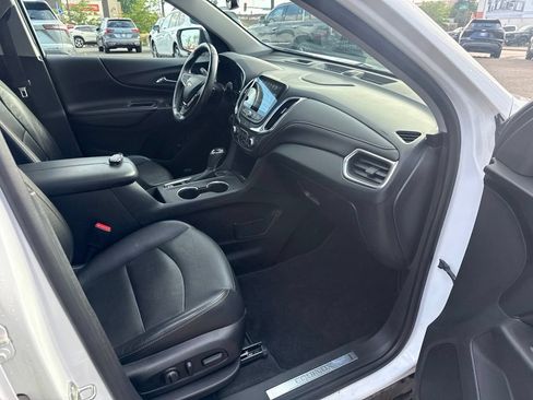 Used 2018 Chevrolet Equinox Premier AWD/4WD image 40