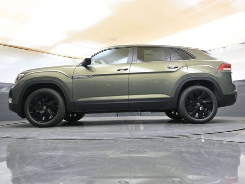 New 2026 Volkswagen Atlas Cross Sport SE AWD/4WD image 40