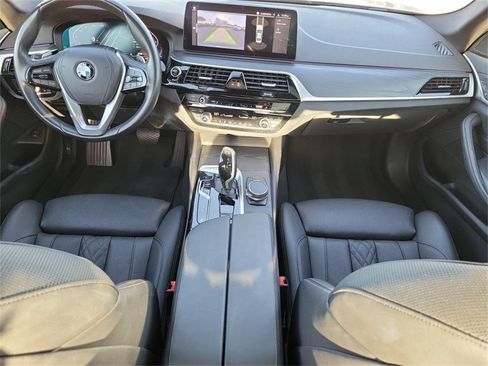 Used 2023 BMW 530i image 14