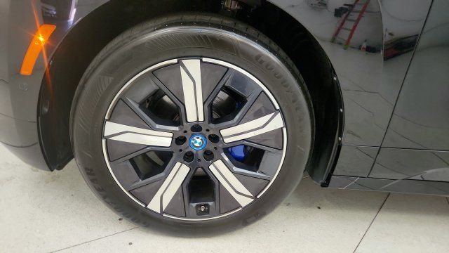Used 2024 BMW iX xDrive50 w/ Premium Package AWD/4WD image 79
