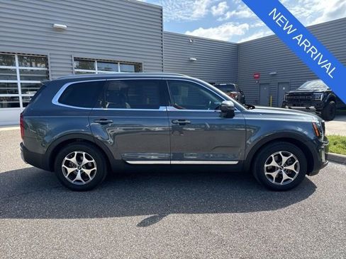 Used 2020 Kia Telluride EX w/ Towing Package FWD image 4