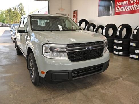 Used 2023 Ford Maverick XLT w/ XLT Luxury Package FWD image 3