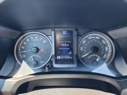 Used 2017 Toyota Tacoma TRD Off-Road w/ Tow Package image 17