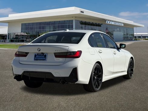 New 2026 BMW 330i Sedan w/ M Sport Package image 10