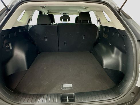 Used 2025 Kia Sportage LX image 29