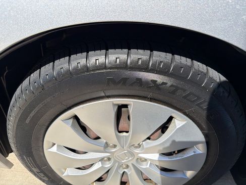 Used 2012 Honda Accord LX image 9