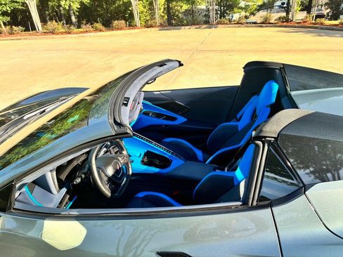 Used 2023 Chevrolet Corvette Stingray Premium Conv w/ Z51 Performance Package RWD image 21
