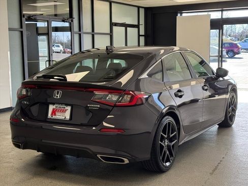 Used 2023 Honda Civic Sport Touring image 10