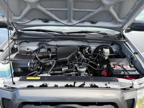 Used 2007 Toyota Tacoma 4x4 Regular Cab image 42