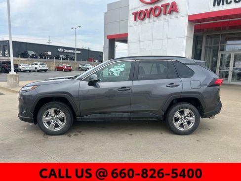 Used 2025 Toyota RAV4 XLE image 9